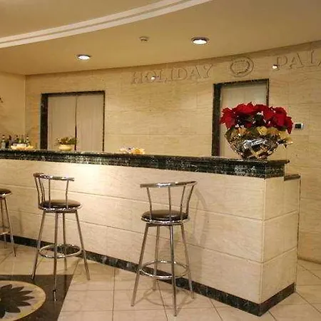Palace Hotell